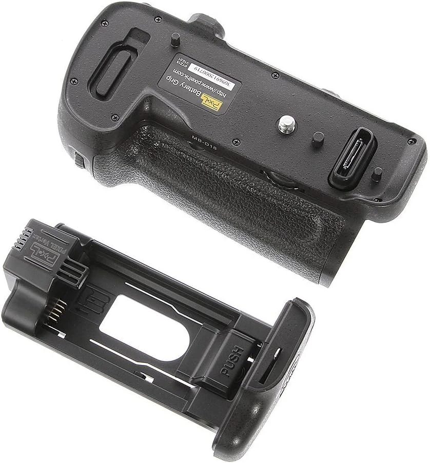 Nikon MB-D18 Battery Grip for Nikon D850-03