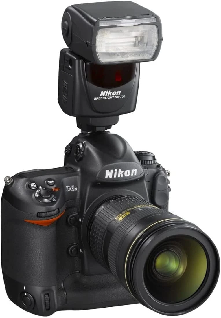 Nikon SB-700 Speedlight-04