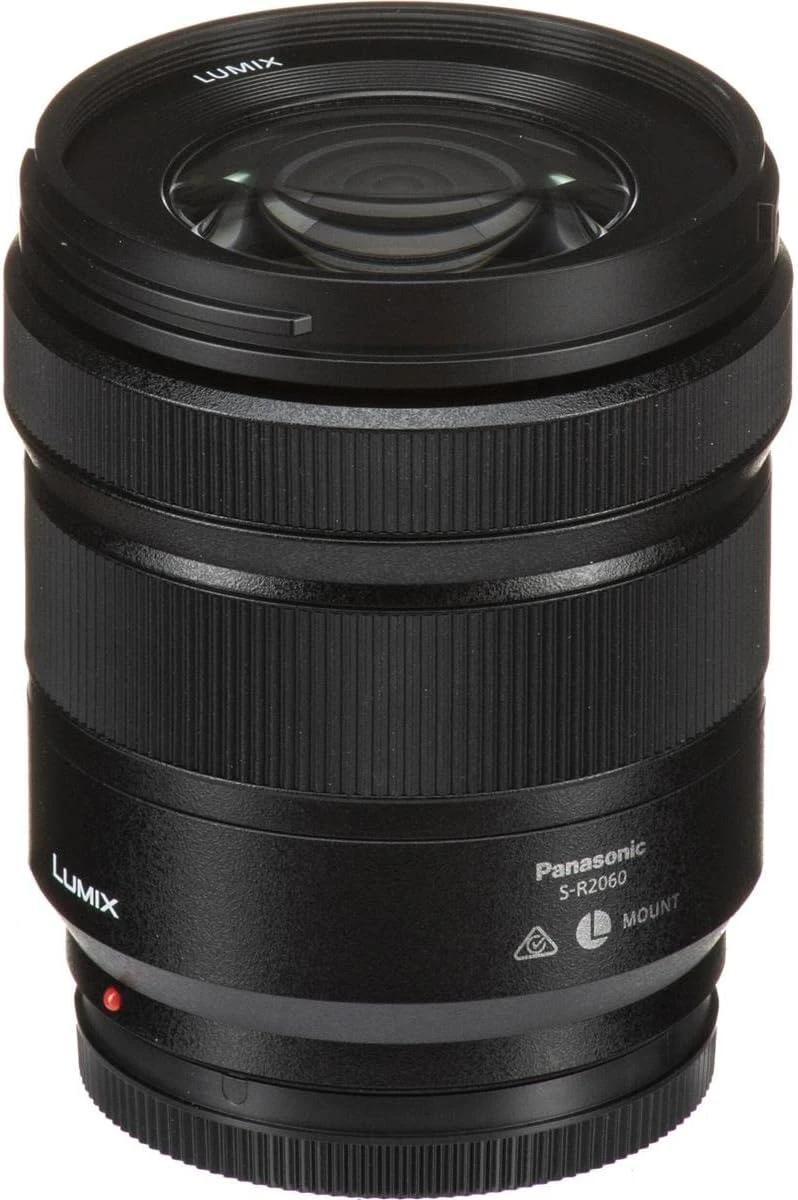 Panasonic LUMIX S 20-60mm f/3.5-5.6 Lens-07